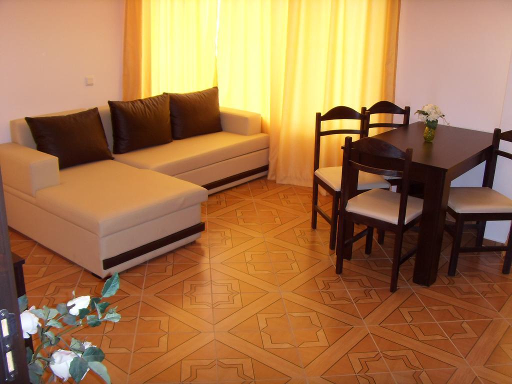 Saint Elena Apartcomplex Slantchev Briag Extérieur photo