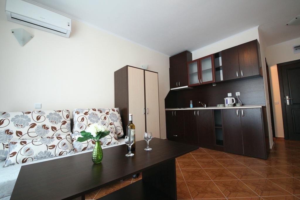 Saint Elena Apartcomplex Slantchev Briag Extérieur photo