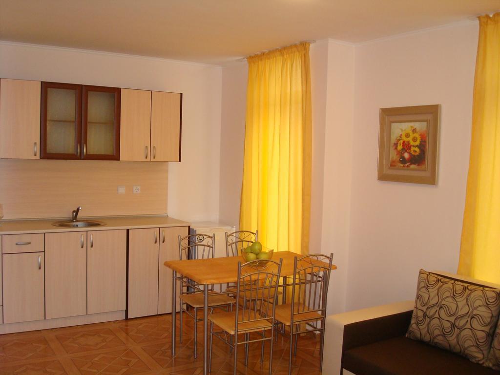 Saint Elena Apartcomplex Slantchev Briag Extérieur photo