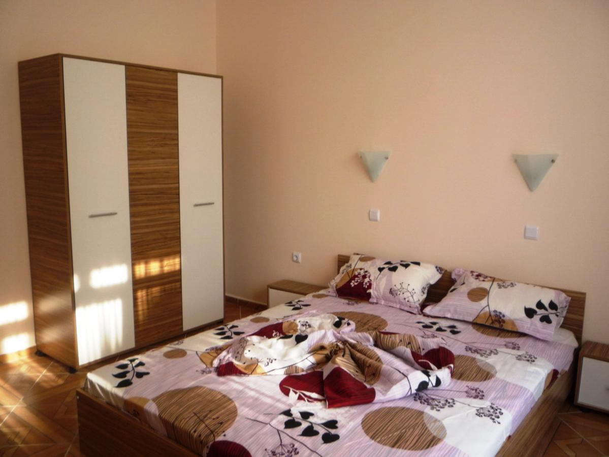 Saint Elena Apartcomplex Slantchev Briag Extérieur photo