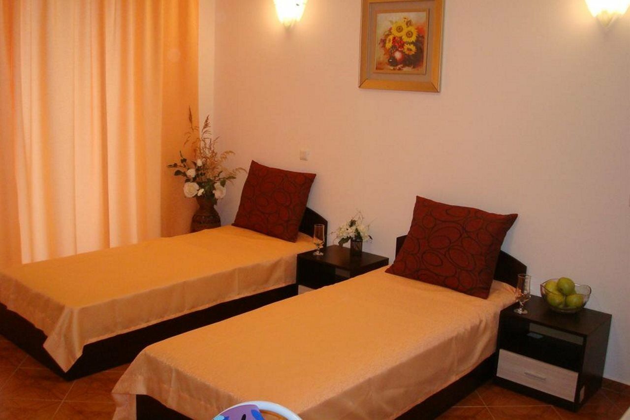 Saint Elena Apartcomplex Slantchev Briag Extérieur photo