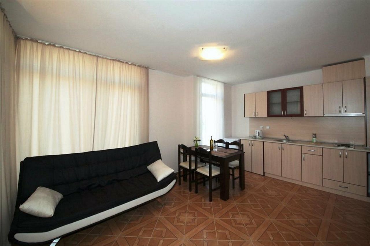 Saint Elena Apartcomplex Slantchev Briag Extérieur photo